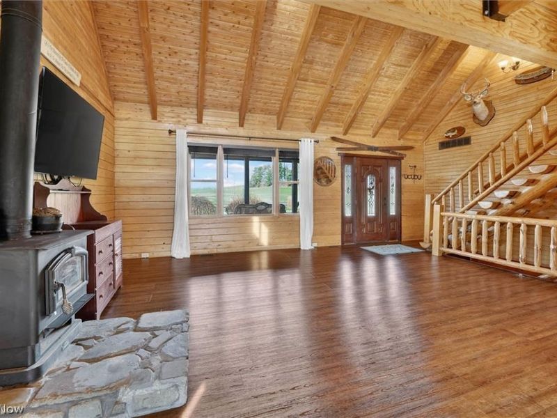 9684 Shepler Church Avenue, Bolivar, OH 44612 Photo 10