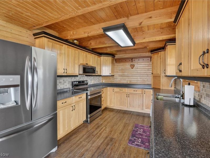 9684 Shepler Church Avenue, Bolivar, OH 44612 Photo 12