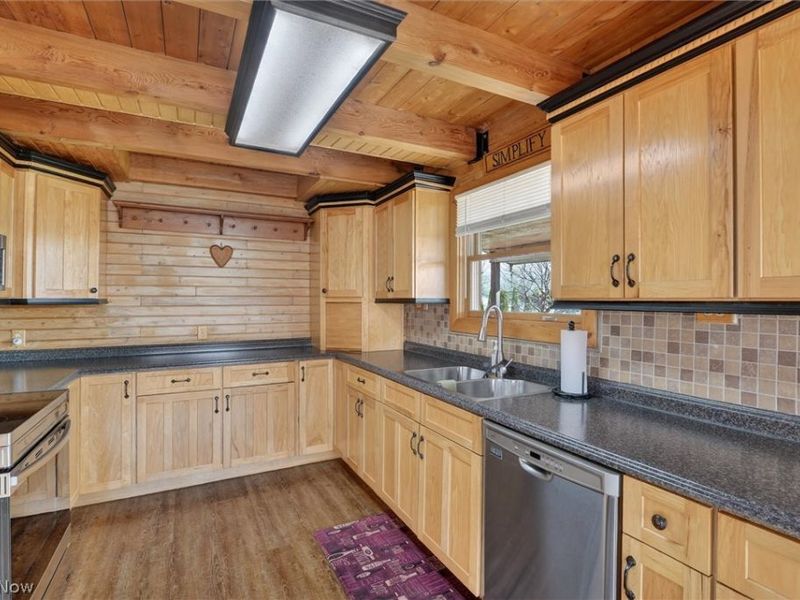 9684 Shepler Church Avenue, Bolivar, OH 44612 Photo 13