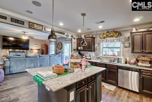 455 Crassula Drive Photo 14