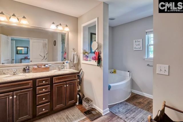 455 Crassula Drive Photo 29