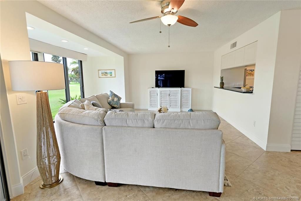 303 NE Golfview Circle, Stuart, FL 34996 Photo