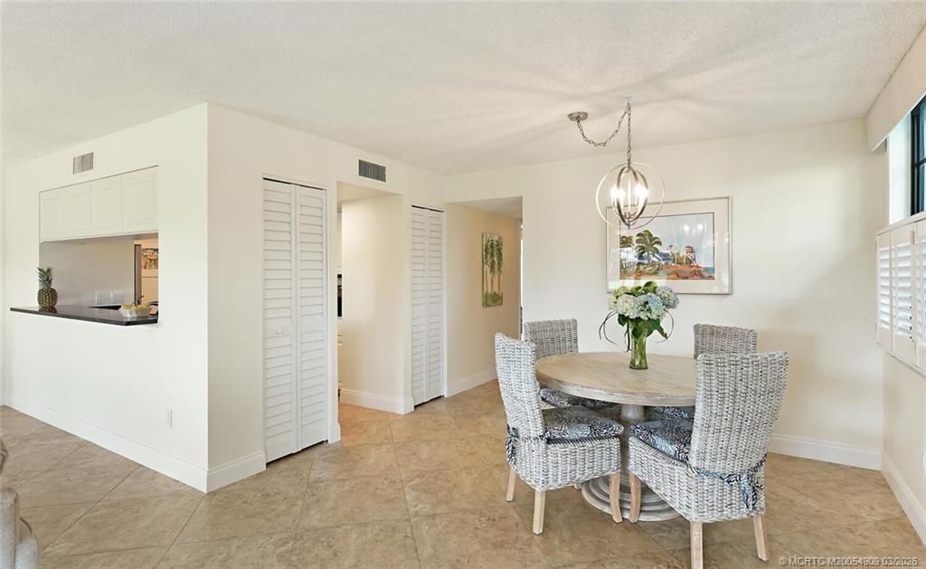 303 NE Golfview Circle, Stuart, FL 34996 Photo