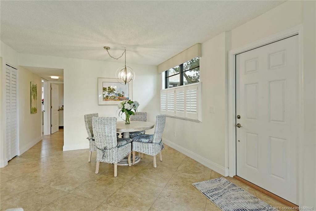 303 NE Golfview Circle, Stuart, FL 34996 Photo