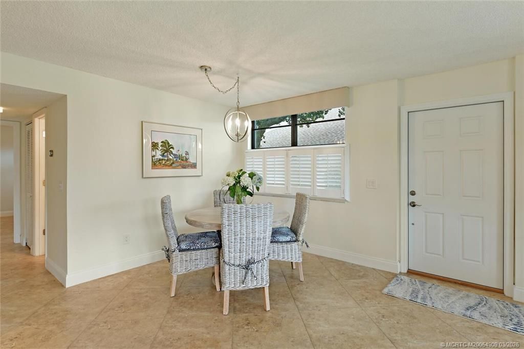 303 NE Golfview Circle, Stuart, FL 34996 Photo