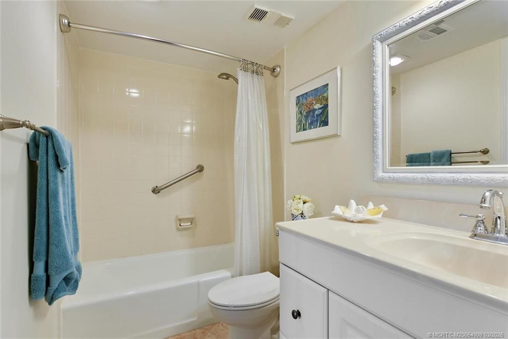 303 NE Golfview Circle, Stuart, FL 34996 Photo