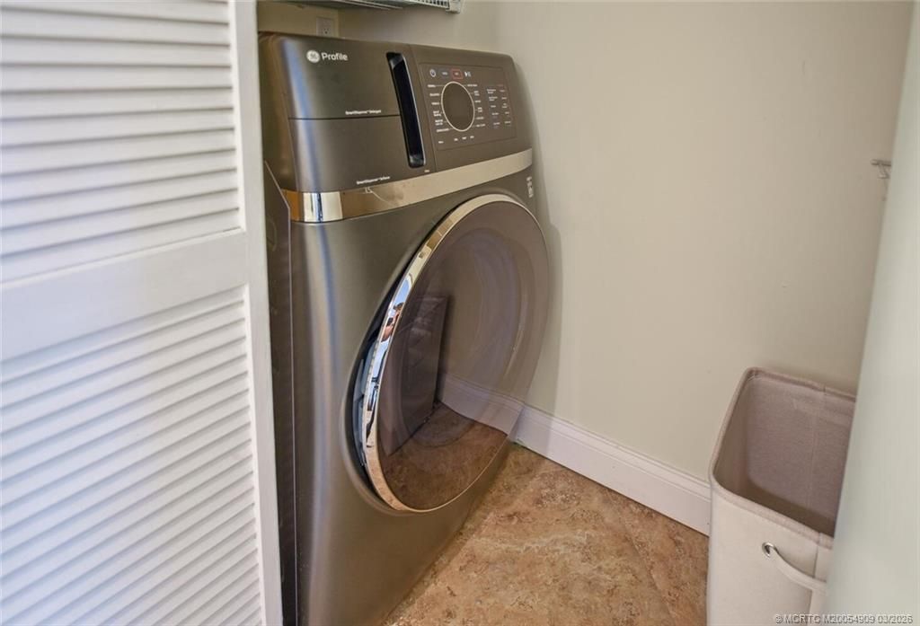 303 NE Golfview Circle, Stuart, FL 34996 Photo