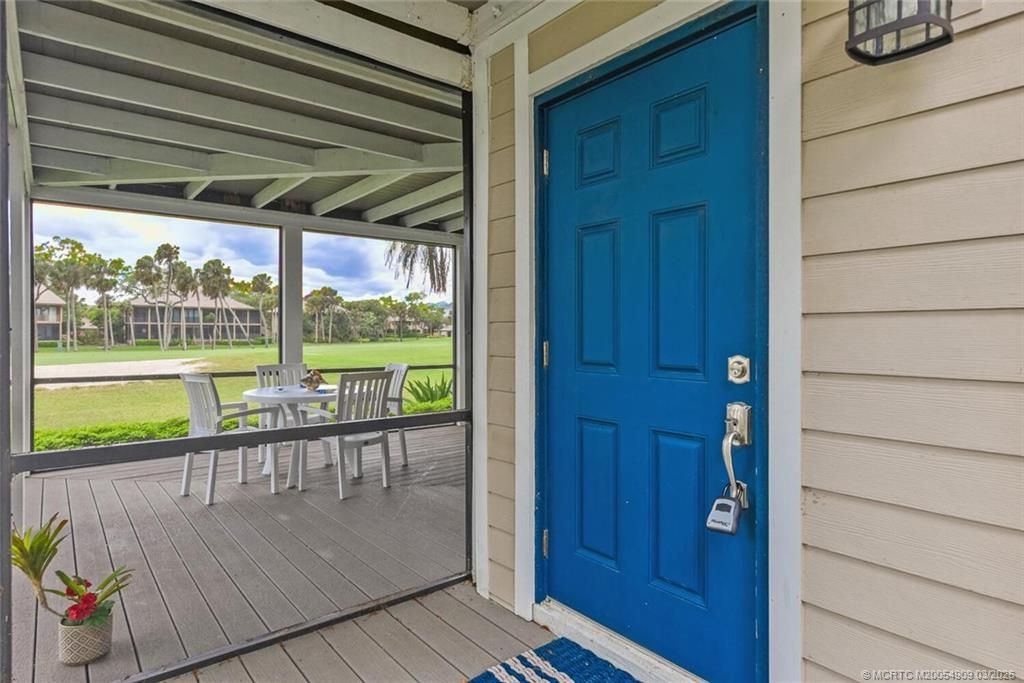 303 NE Golfview Circle, Stuart, FL 34996 Photo