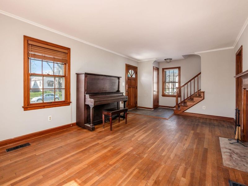 188 S Southampton Avenue , Columbus, OH 43204 Photo 2