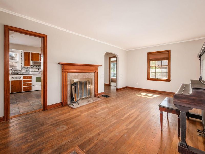 188 S Southampton Avenue , Columbus, OH 43204 Photo 3