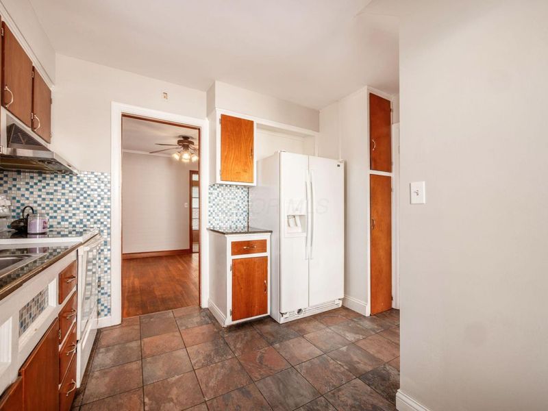 188 S Southampton Avenue , Columbus, OH 43204 Photo 4