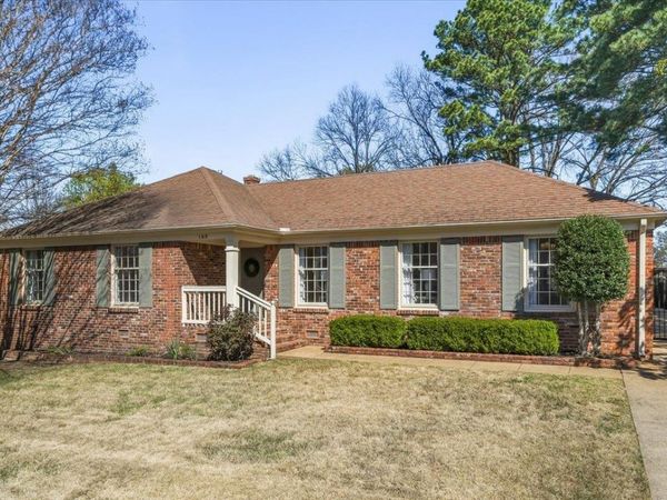 185 BETTY JO LN, Memphis, TN 38117