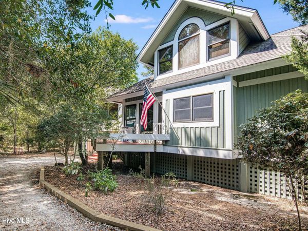 122 Edward Teach Wynd, Bald Head Island, NC 28461