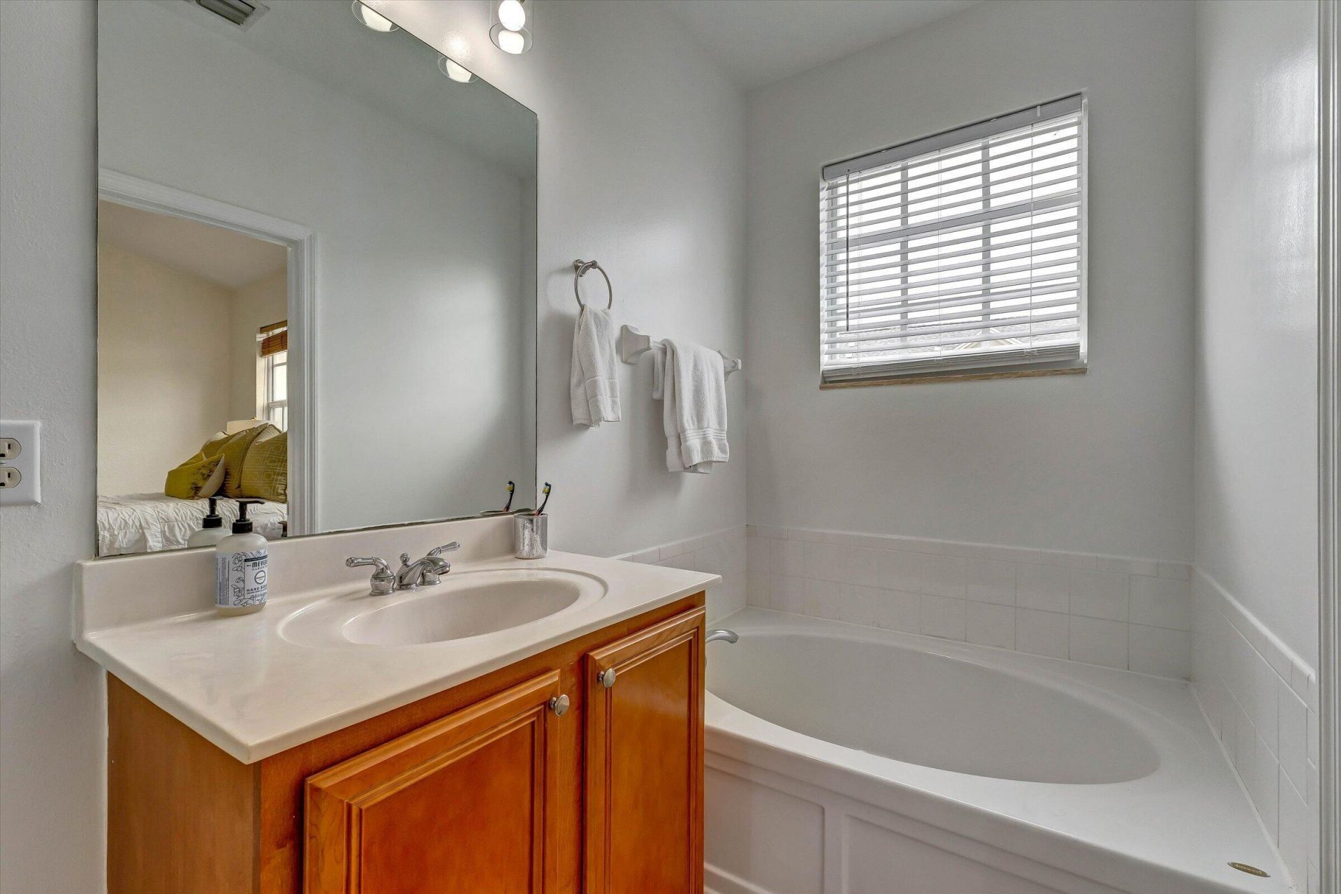 115 Pond Apple Lane, Unit 105, Jupiter, FL 33458 Photo