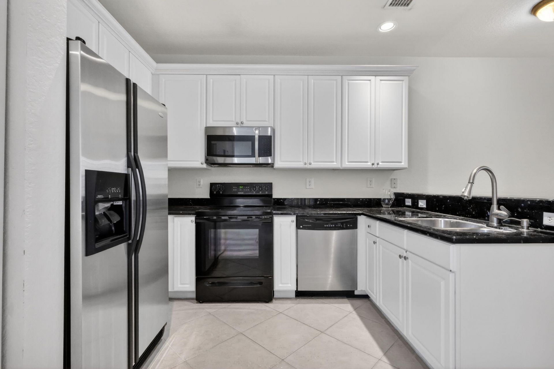 115 Pond Apple Lane, Unit 105, Jupiter, FL 33458 Photo