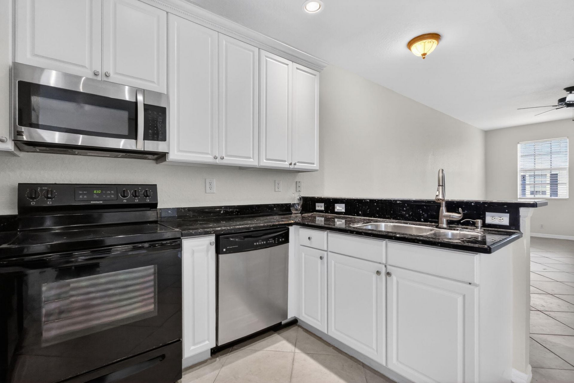 115 Pond Apple Lane, Unit 105, Jupiter, FL 33458 Photo