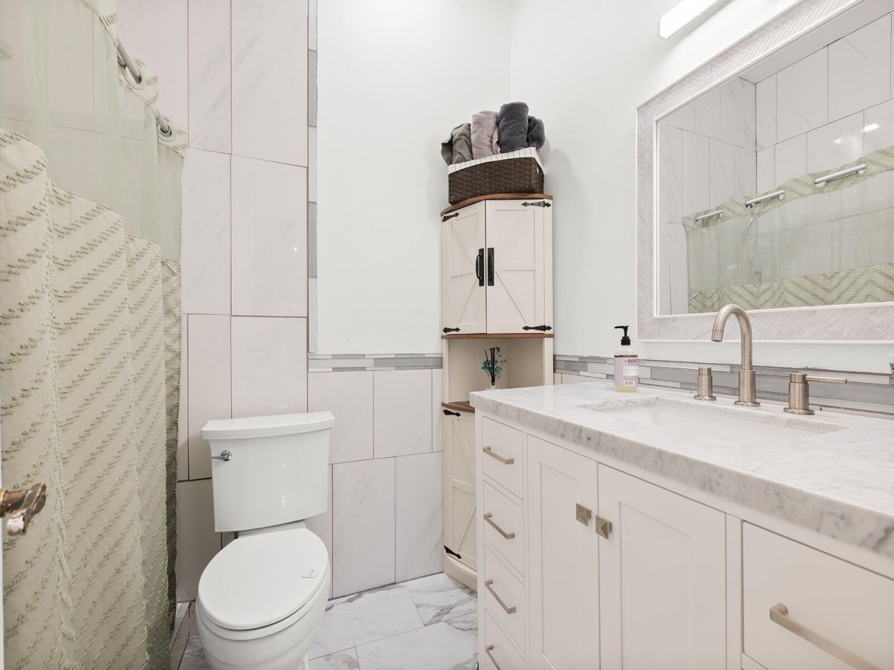 2331 Peach Court, Pembroke Pines, FL 33026 Photo