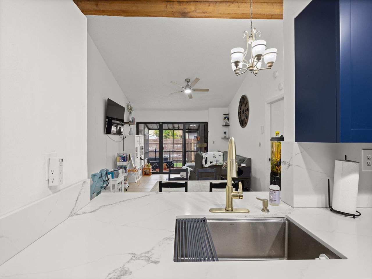 2331 Peach Court, Pembroke Pines, FL 33026 Photo