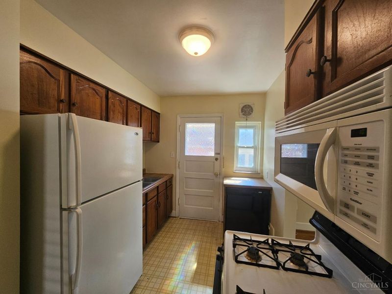 1088 Morado Drive, Cincinnati, OH 45238 Photo 10