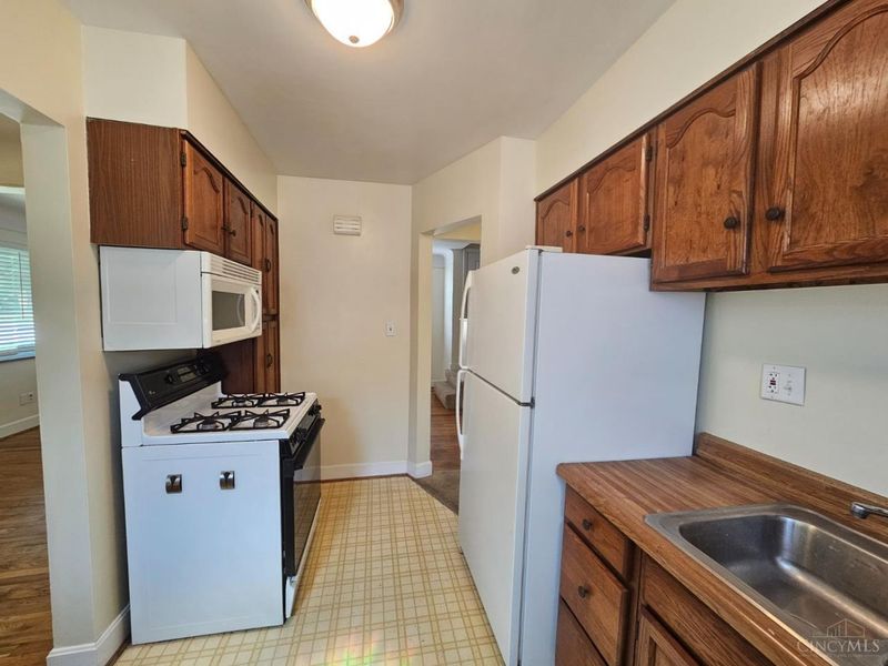 1088 Morado Drive, Cincinnati, OH 45238 Photo 11