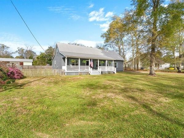 23166 Rochelle Loop, Robertsdale, AL 36567