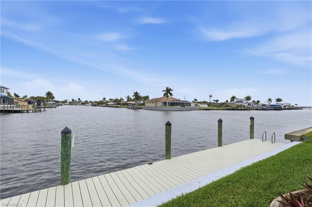 1927 SE 40th Ter, Unit 107, Cape Coral, FL 33904 Photo