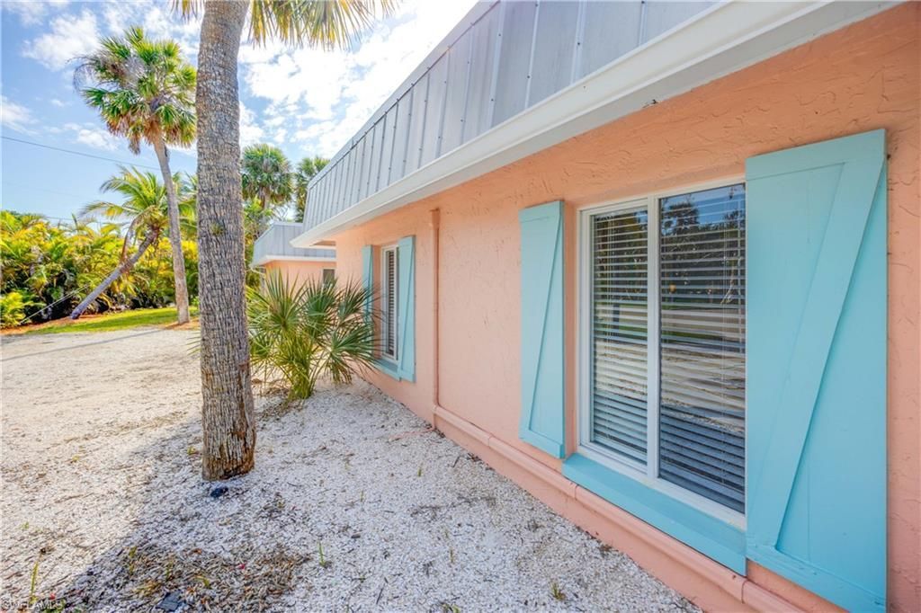 887 Casa Ybel Rd, Sanibel, FL 33957 Photo