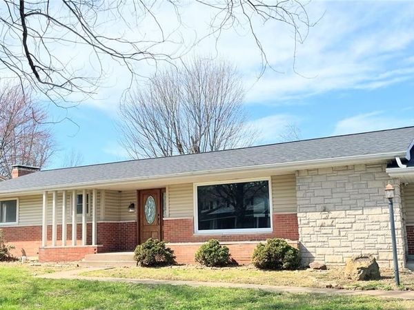 1007 Hillcrest Drive, Sparta, IL 62286