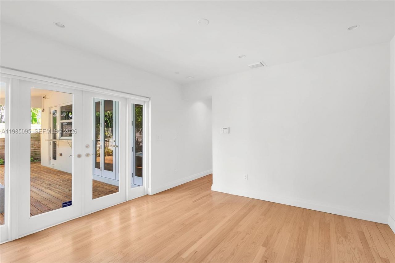 776 NE 74th St, Miami, FL 33138 Photo