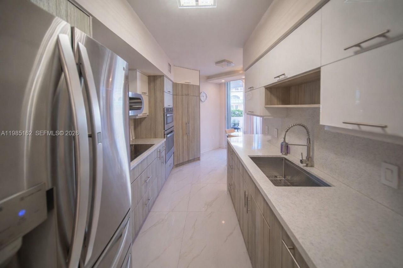 16445 Collins Ave , Unit 425, Sunny Isles Beach, FL 33160 Photo