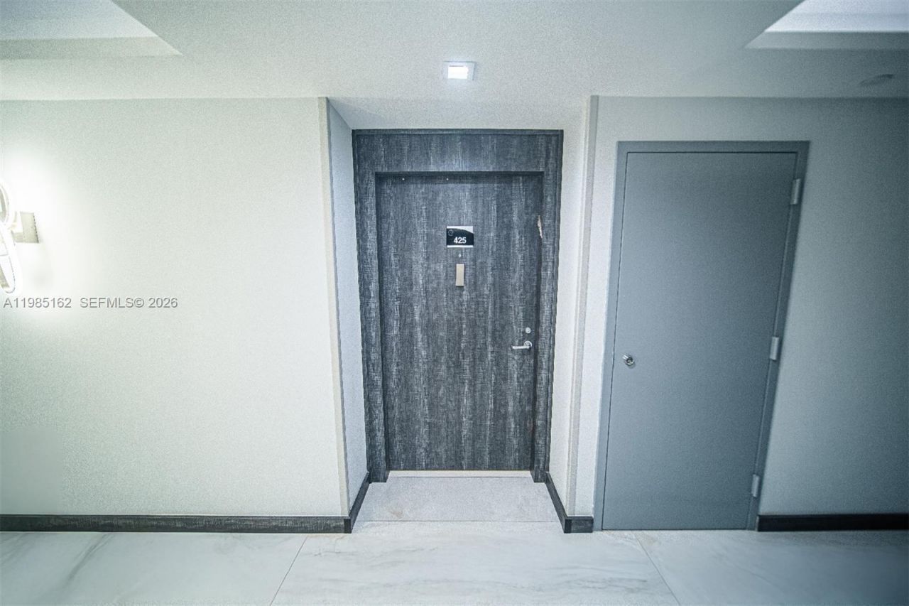 16445 Collins Ave , Unit 425, Sunny Isles Beach, FL 33160 Photo