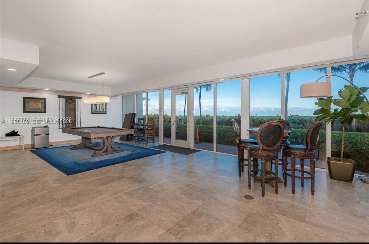 16445 Collins Ave , Unit 425, Sunny Isles Beach, FL 33160 Photo