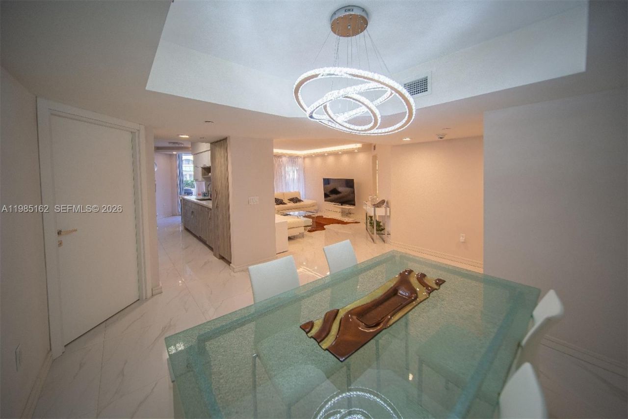 16445 Collins Ave , Unit 425, Sunny Isles Beach, FL 33160 Photo