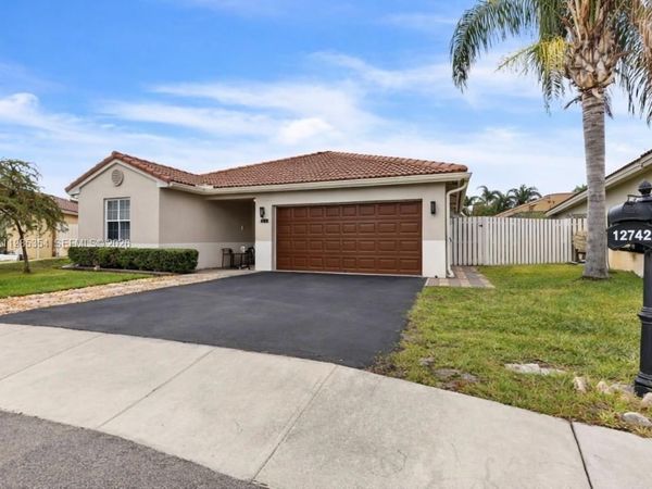 12742 NW 11th Pl , Sunrise, FL 33323