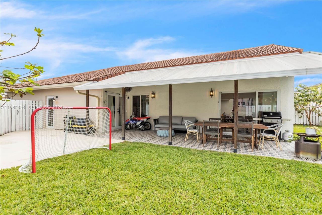 12742 NW 11th Pl , Sunrise, FL 33323 Photo