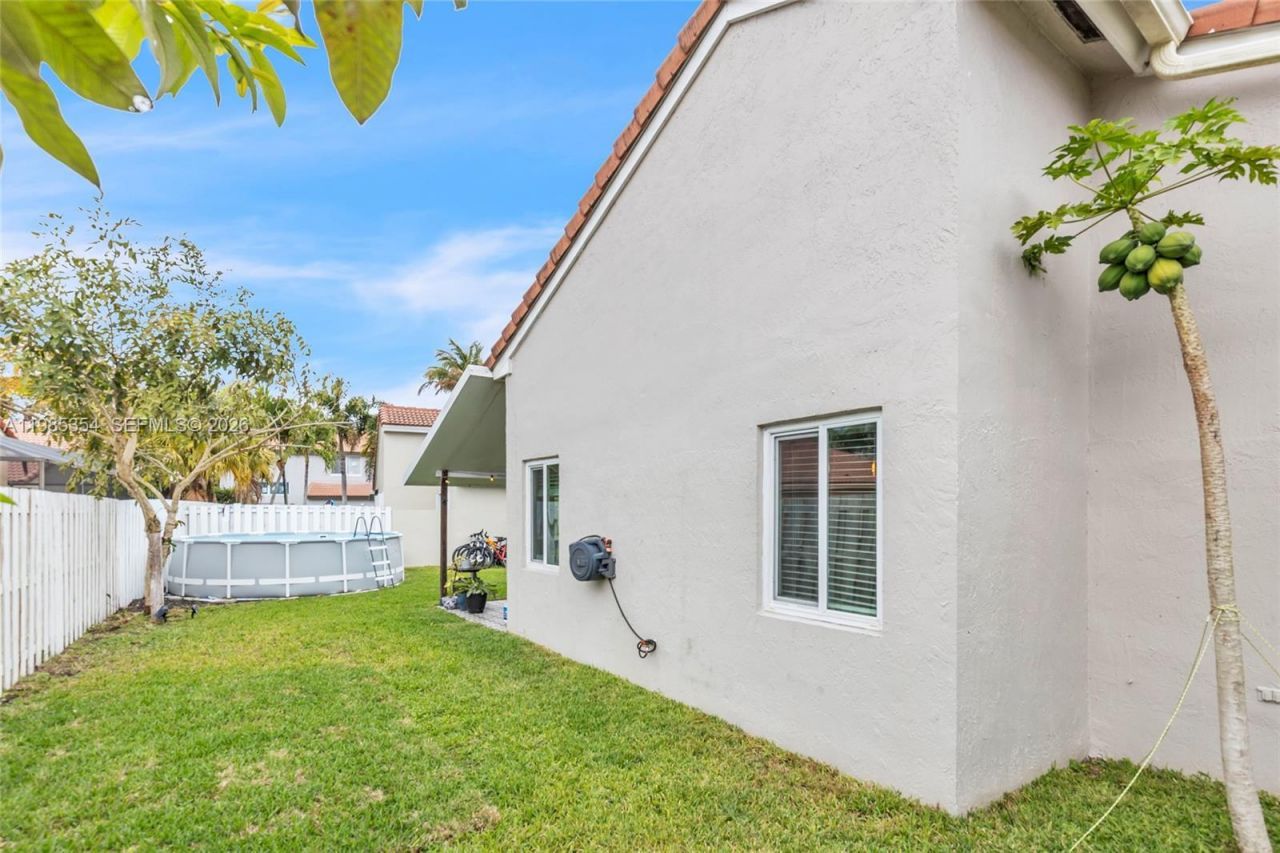 12742 NW 11th Pl , Sunrise, FL 33323 Photo
