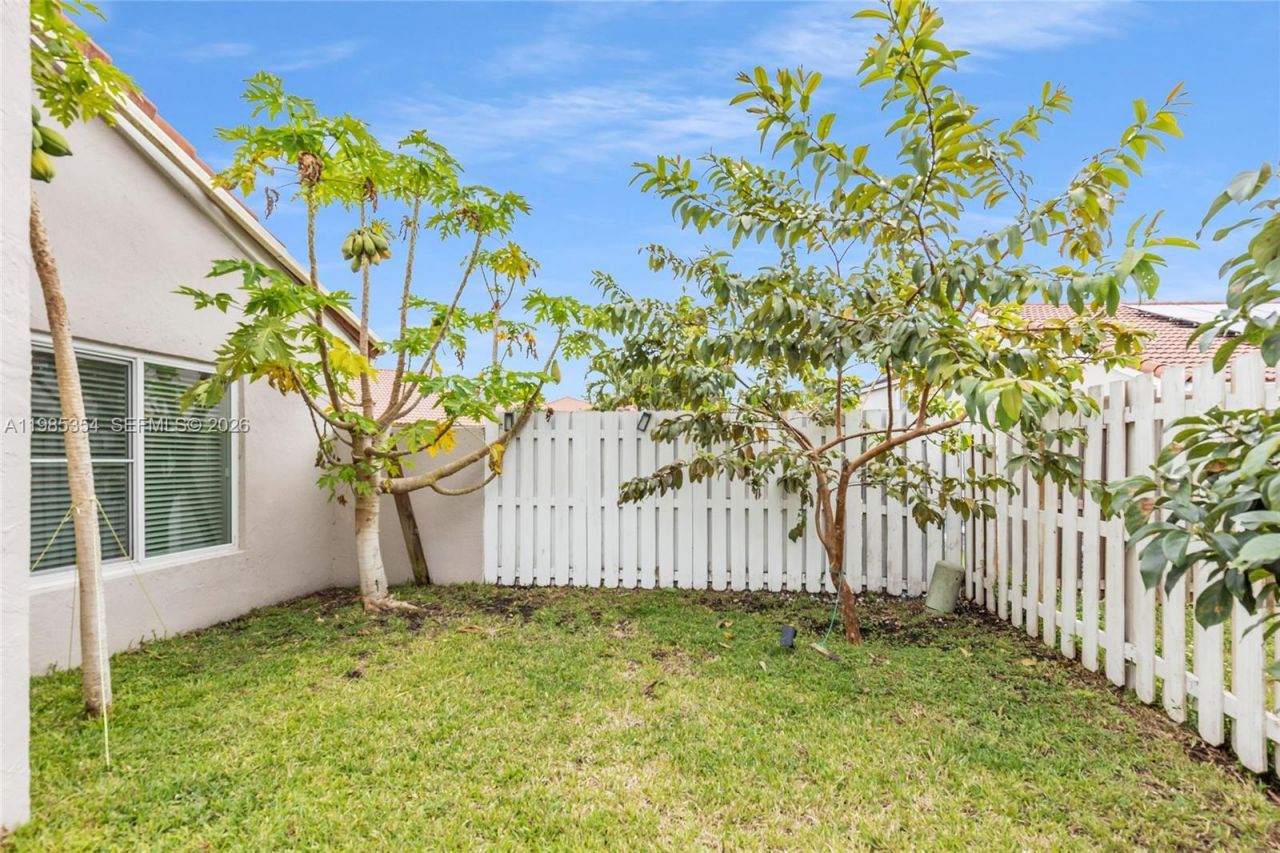 12742 NW 11th Pl , Sunrise, FL 33323 Photo