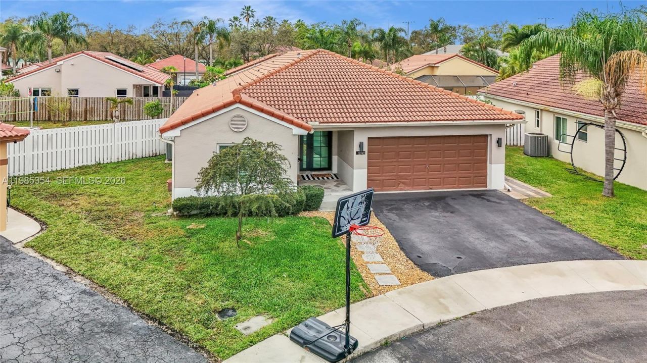 12742 NW 11th Pl , Sunrise, FL 33323 Photo