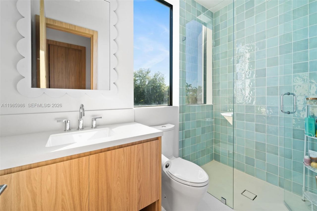 8625 NE 10th Ave , Miami, FL 33138 Photo