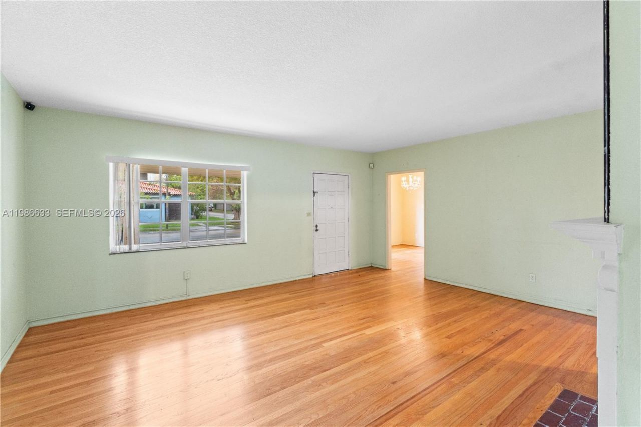 1941 SW 18th St , Miami, FL 33145 Photo