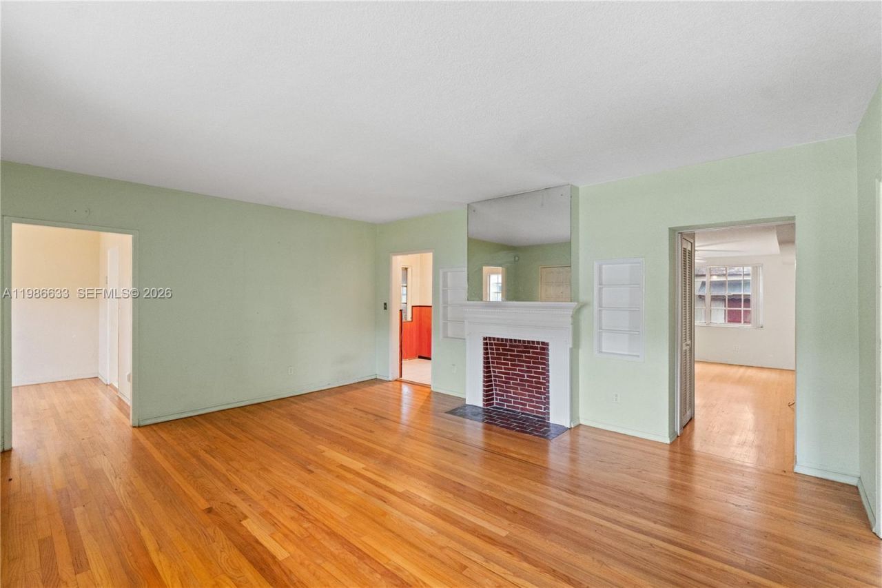 1941 SW 18th St , Miami, FL 33145 Photo