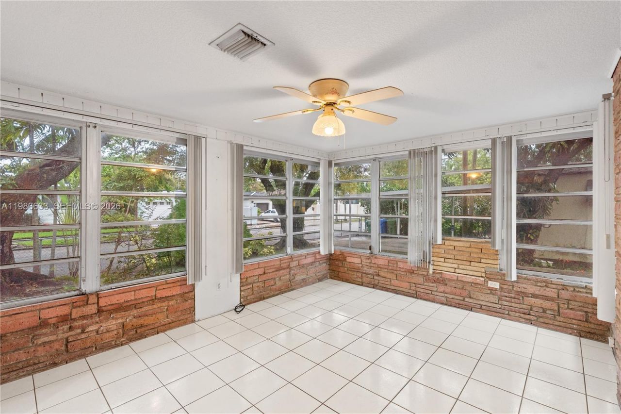 1941 SW 18th St , Miami, FL 33145 Photo