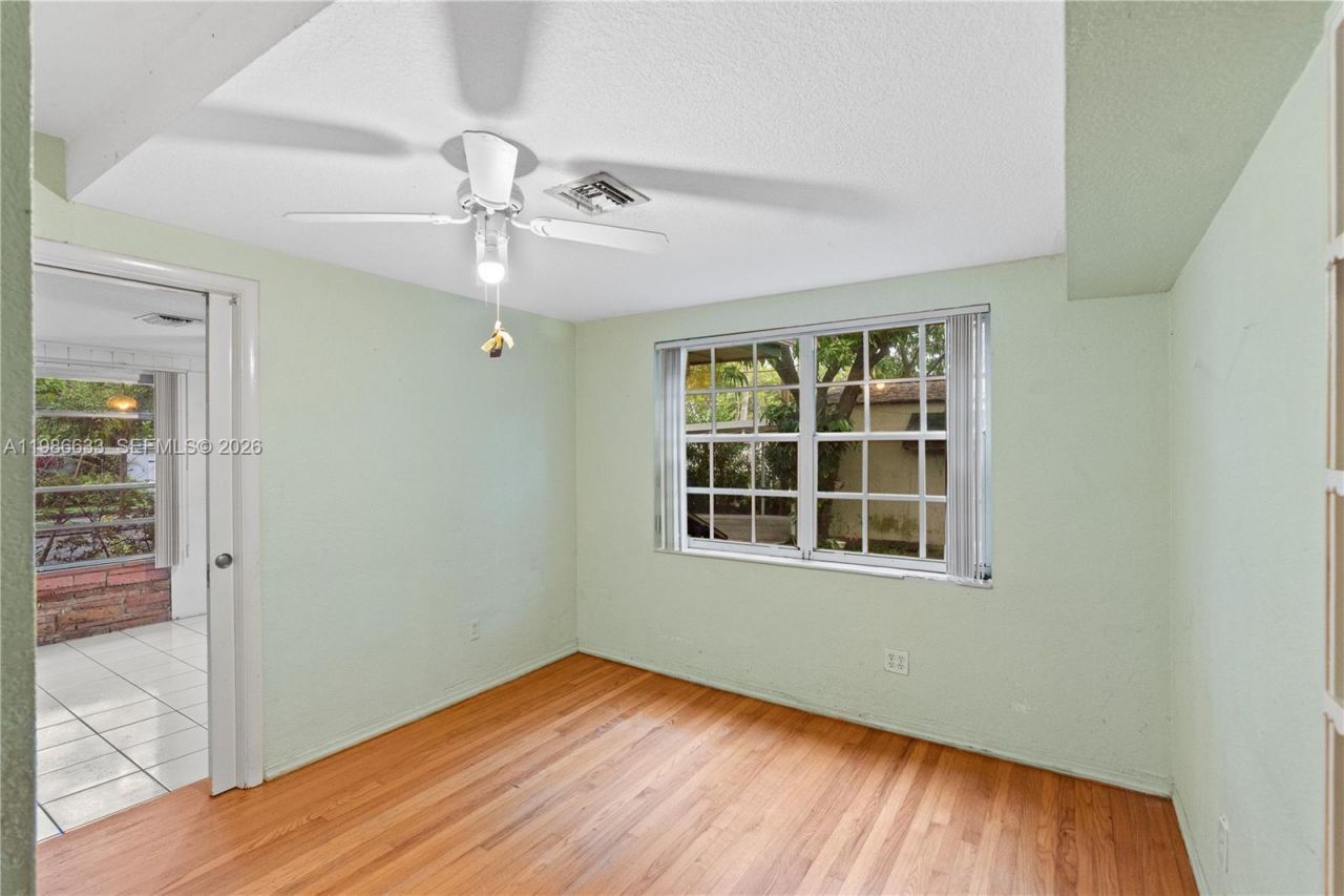 1941 SW 18th St , Miami, FL 33145 Photo