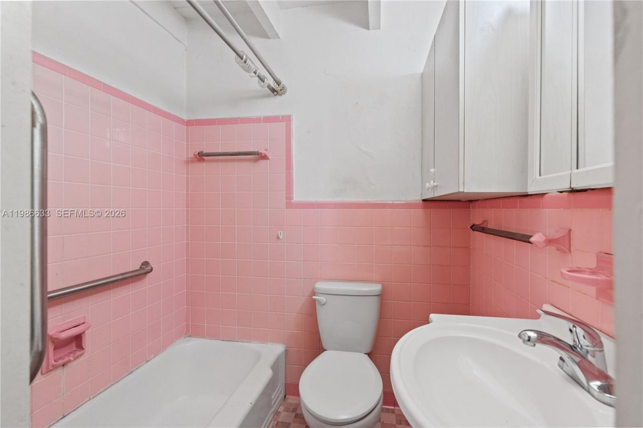 1941 SW 18th St , Miami, FL 33145 Photo