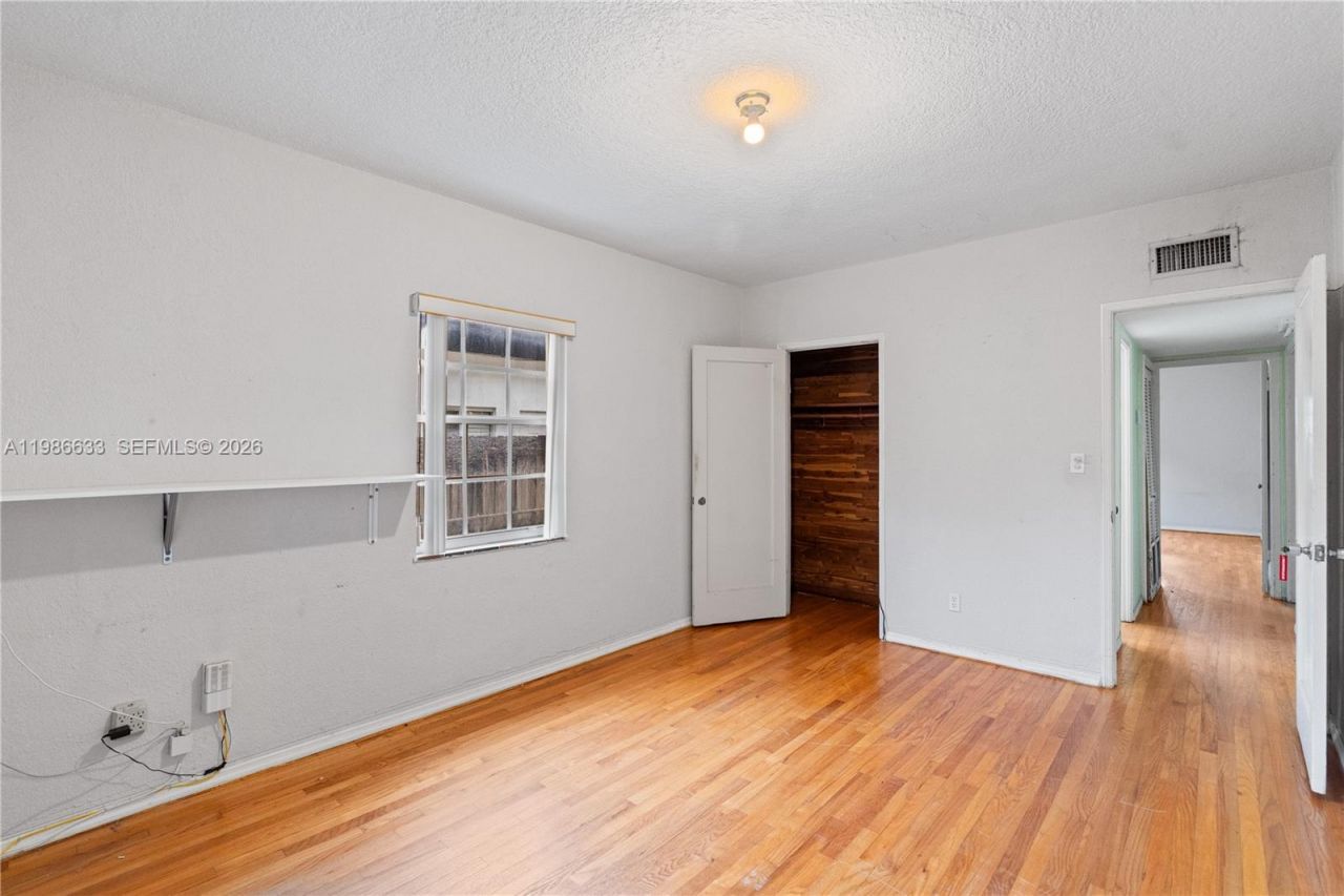 1941 SW 18th St , Miami, FL 33145 Photo