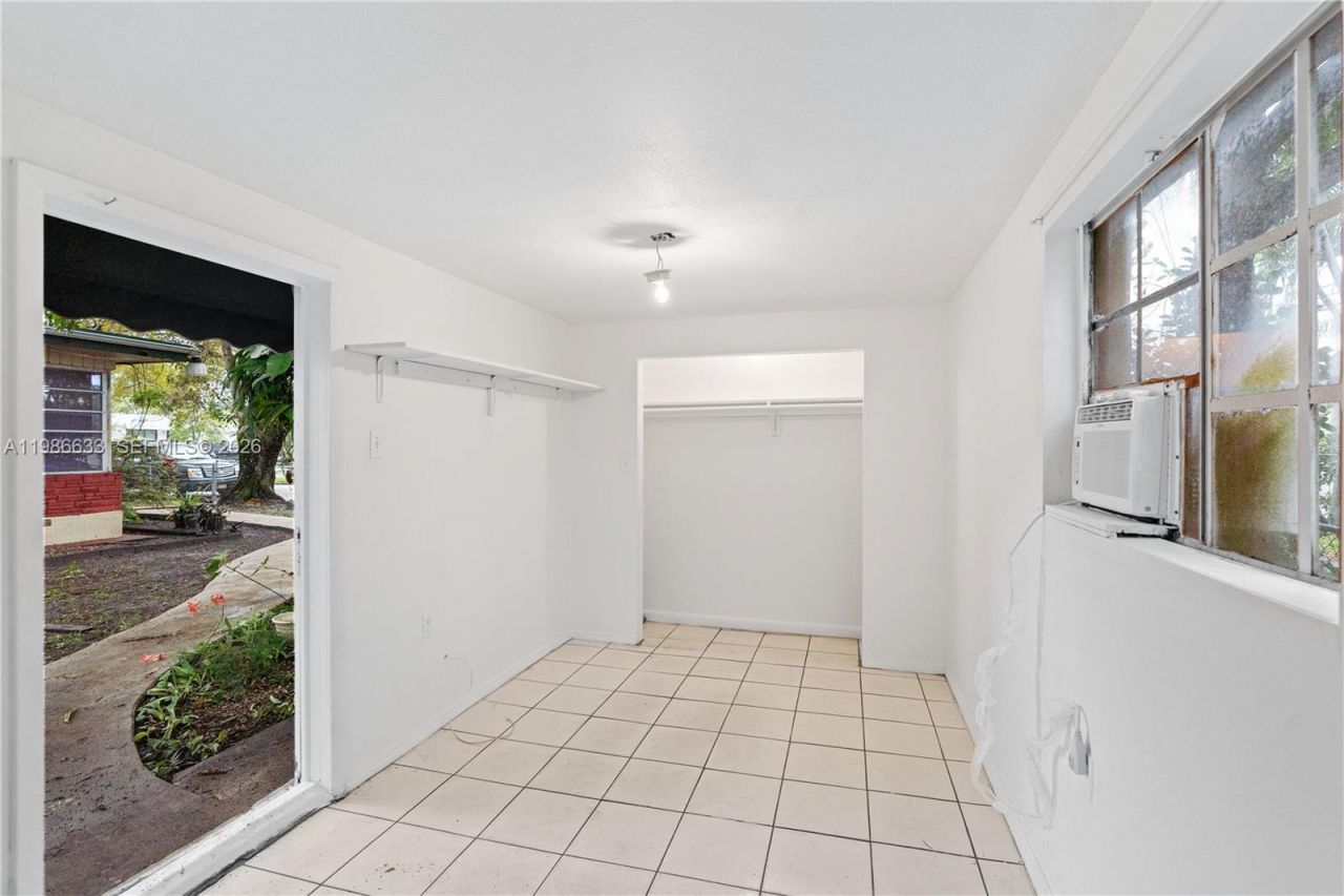 1941 SW 18th St , Miami, FL 33145 Photo