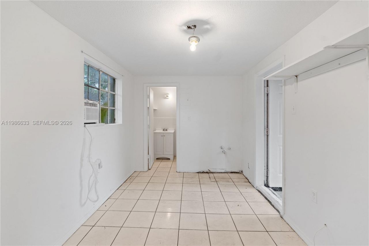 1941 SW 18th St , Miami, FL 33145 Photo