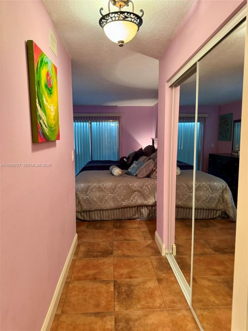 3909 N Ocean Blvd , Unit 208, Fort Lauderdale, FL 33308 Photo