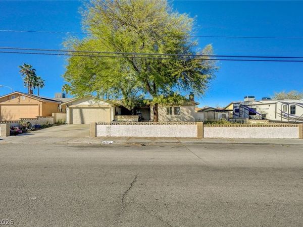 3620 Rawhide Street , Las Vegas, NV 89120