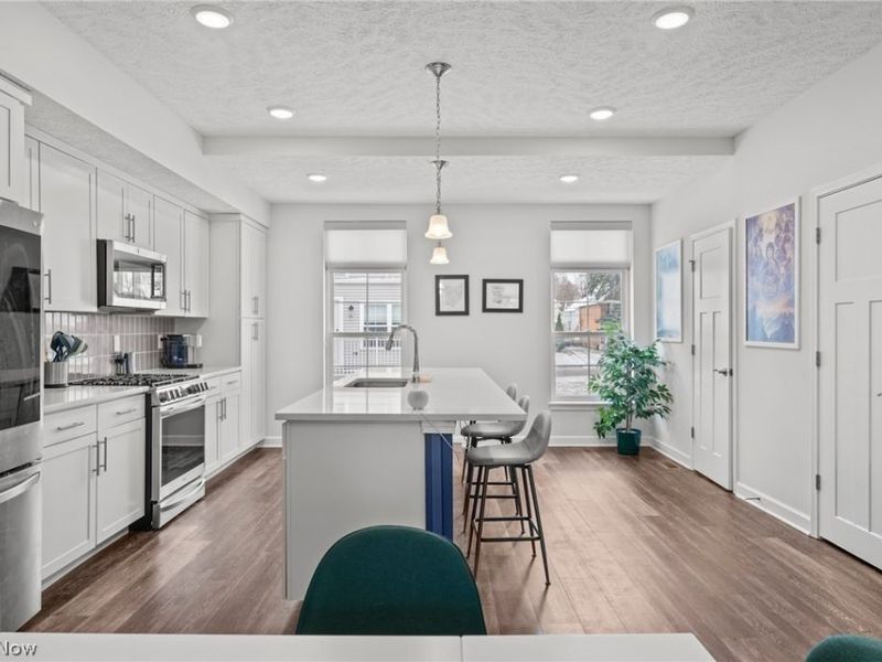 12023 Ashbury Avenue, Cleveland, OH 44128 Photo 12